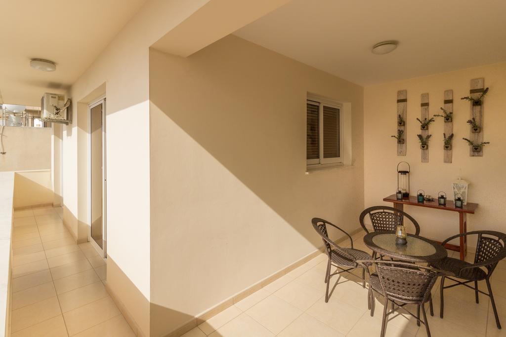 Elena Court Apt 401 Apartamento Lárnaca Exterior foto